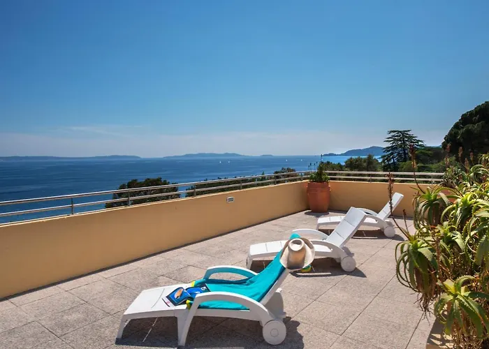 Hôtel-Club du Domaine d\'Aiguebelle, USSIM Vacances