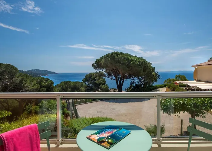 Hôtel-Club du Domaine d\'Aiguebelle, USSIM Vacances